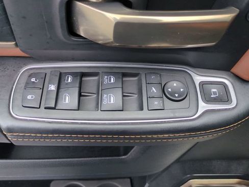 Certified 2022 RAM 3500 Limited image 25