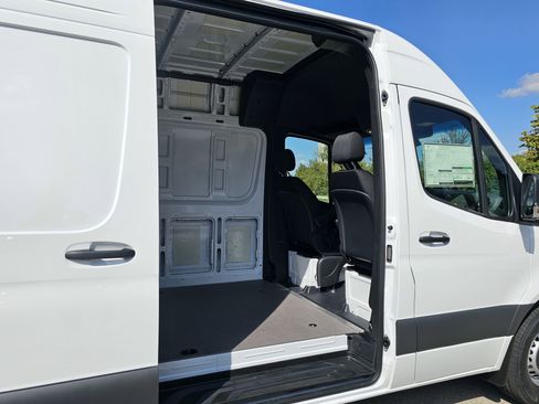 New 2025 Mercedes-Benz Sprinter 2500 image 5
