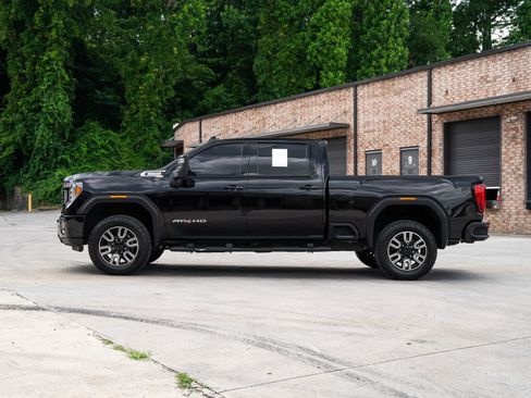Used 2020 GMC Sierra 2500 AT4 w/ AT4 Premium Package AWD/4WD image 4