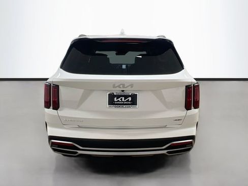 Certified 2024 Kia Sorento SX Prestige AWD/4WD image 6