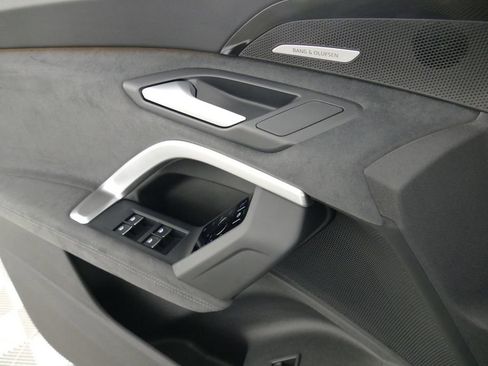 Used 2025 Audi SQ5 Premium Plus w/ Premium Plus Package AWD/4WD image 12