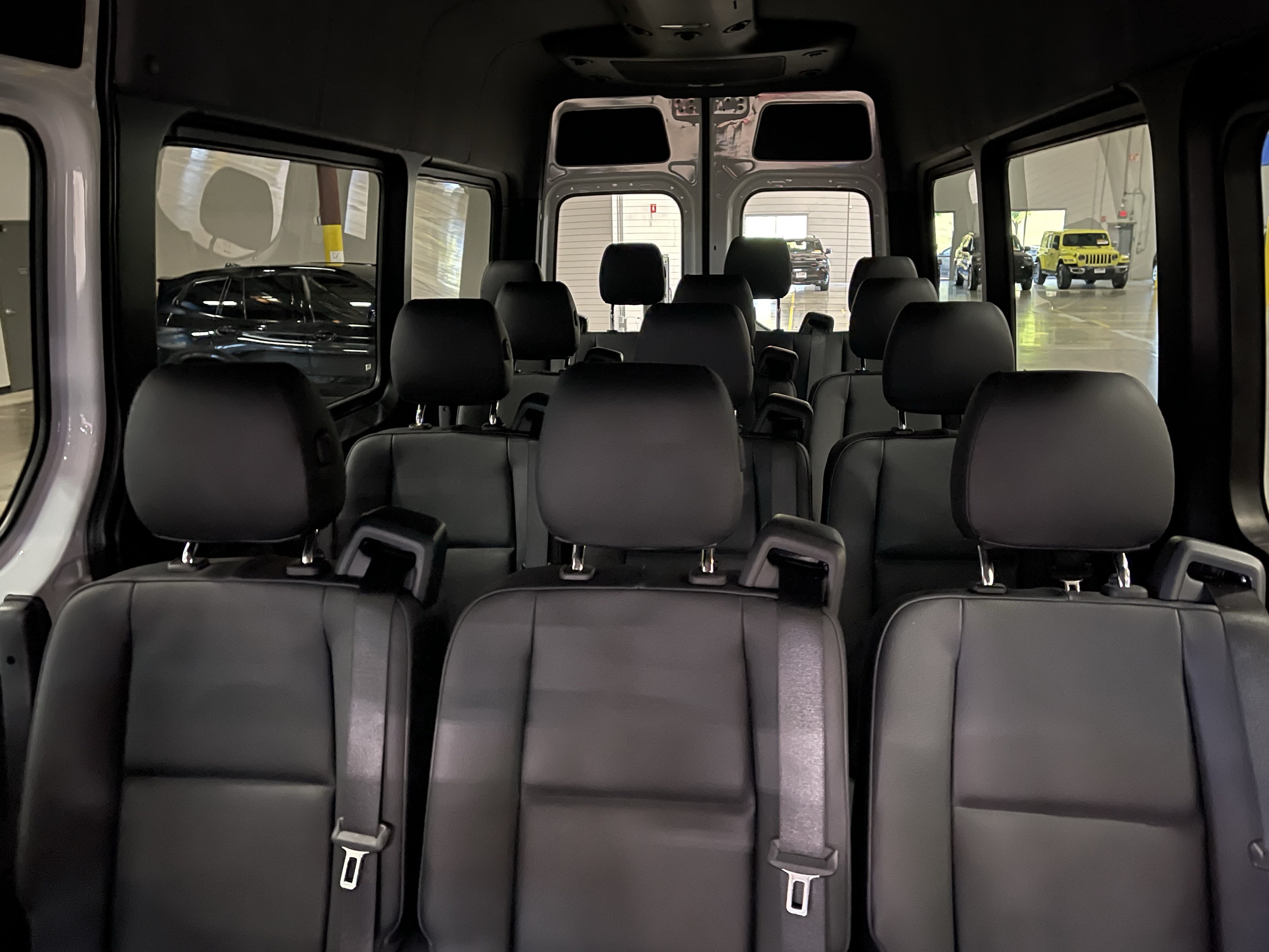 Used 2024 Mercedes-Benz Sprinter 2500 image 14