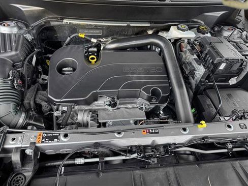 Used 2024 GMC Terrain SLE image 21