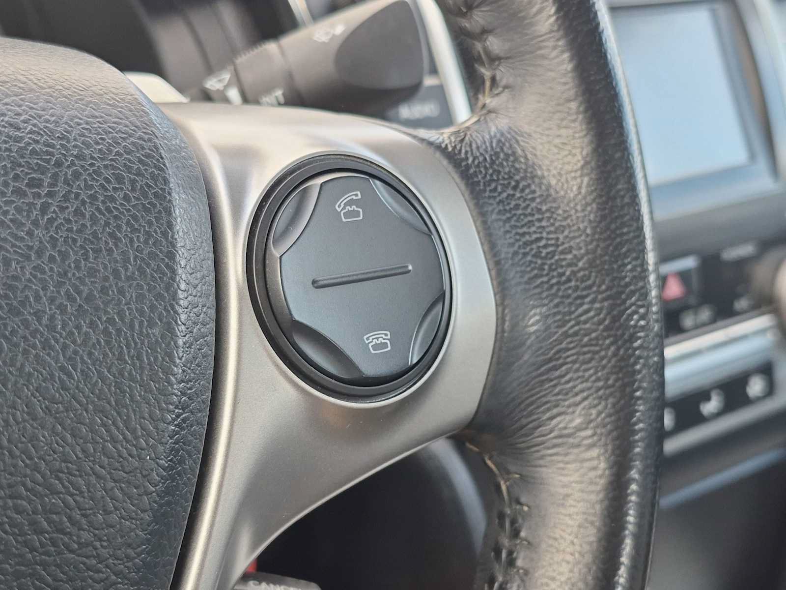 Used 2012 Toyota Camry SE FWD image 24