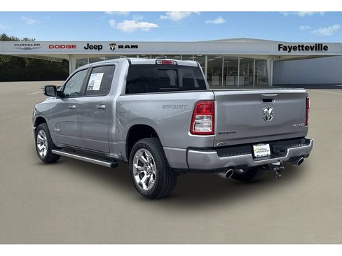 Used 2022 RAM 1500 Big Horn AWD/4WD image 5