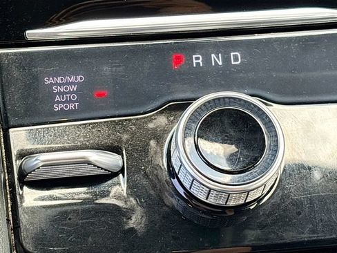 Used 2021 Jeep Grand Cherokee L Limited AWD/4WD image 17