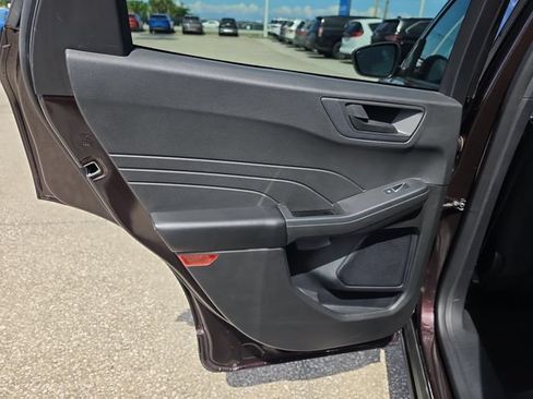 Used 2023 Ford Escape Active FWD image 11