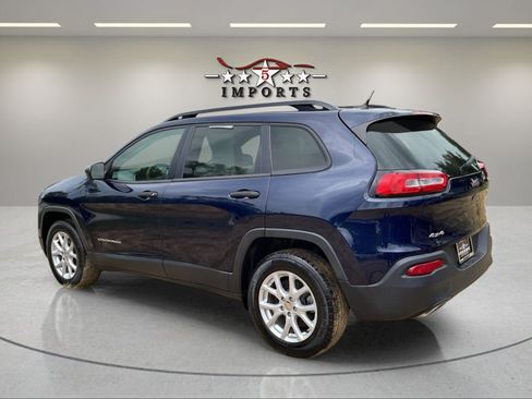 Used 2016 Jeep Cherokee Sport w/ Cold Weather Group AWD/4WD image 3