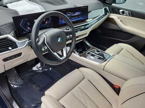 Used 2025 BMW X5 sDrive40i w/ Executive Package RWD image 24