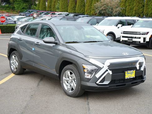 Used 2026 Hyundai Kona SE FWD image 3