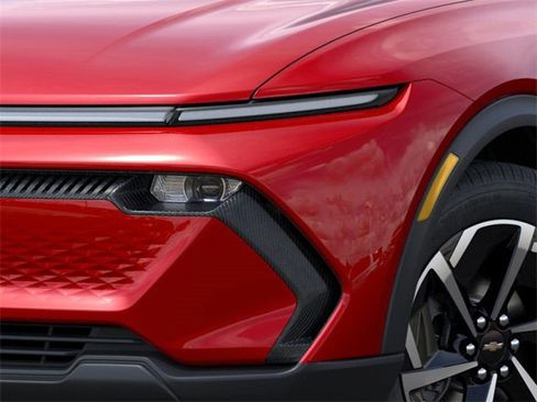 New 2026 Chevrolet Equinox EV LT image 10