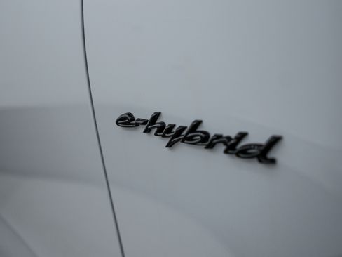 New 2026 Porsche Cayenne E-Hybrid Coupe image 12