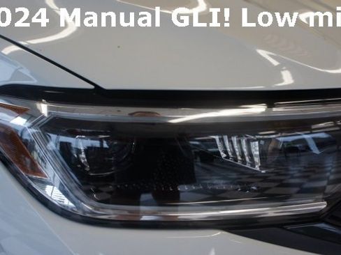 Used 2024 Volkswagen Jetta GLI 40th Anniversary Edition image 76