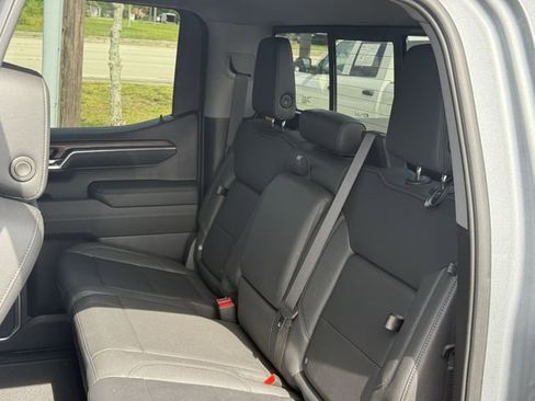 Used 2023 GMC Sierra 1500 SLT w/ SLT Premium Package RWD image 31