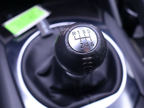 Used 2020 MAZDA MX-5 Miata RF Club RWD image 36