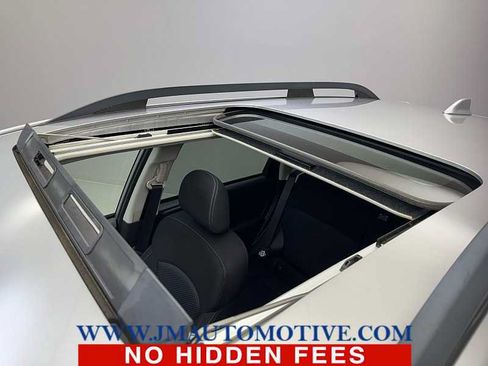 Used 2016 Subaru Forester 2.5i Premium AWD/4WD image 11