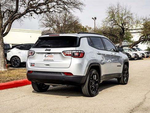 New 2026 Jeep Compass Latitude image 4