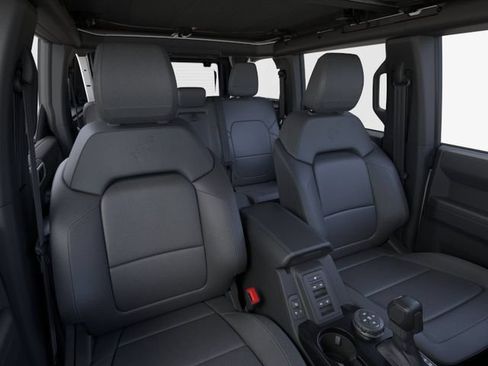 New 2026 Ford Bronco Outer Banks w/ Sasquatch Package AWD/4WD image 12