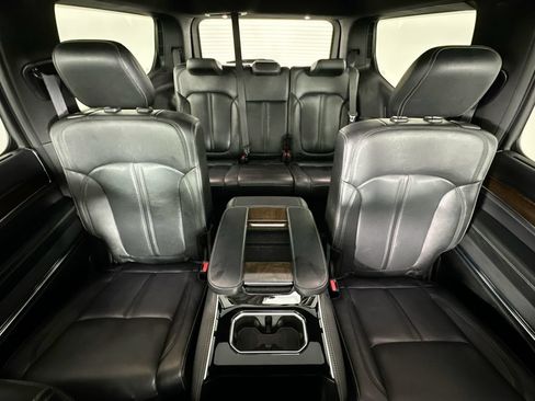 Used 2023 Jeep Grand Wagoneer 4WD image 13