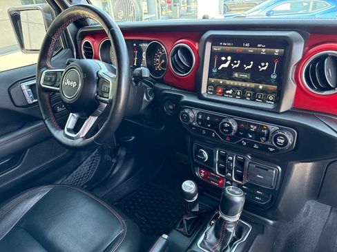 Used 2023 Jeep Wrangler Unlimited Rubicon AWD/4WD image 36