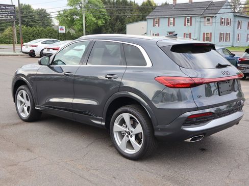 Used 2025 Audi Q5 Premium Plus w/ Premium Plus AWD/4WD image 7