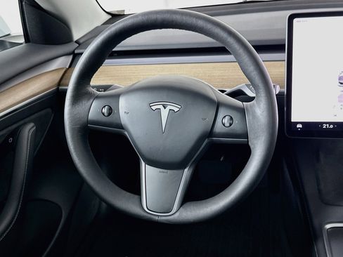 Used 2023 Tesla Model 3 Standard Range RWD image 17