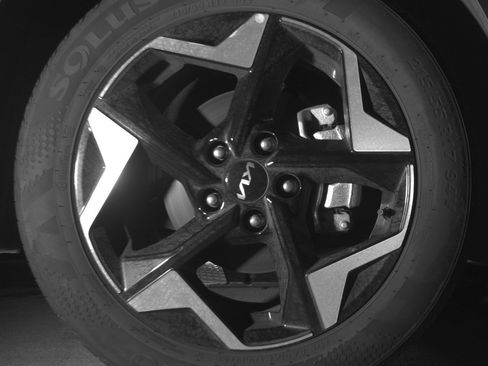 Used 2025 Kia Seltos S FWD image 13