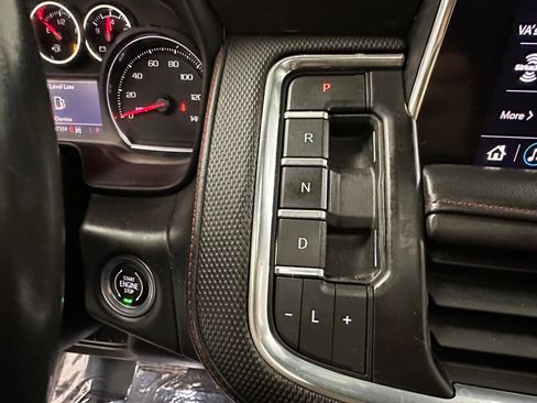 Used 2021 Chevrolet Suburban RST w/ Luxury Package image 30