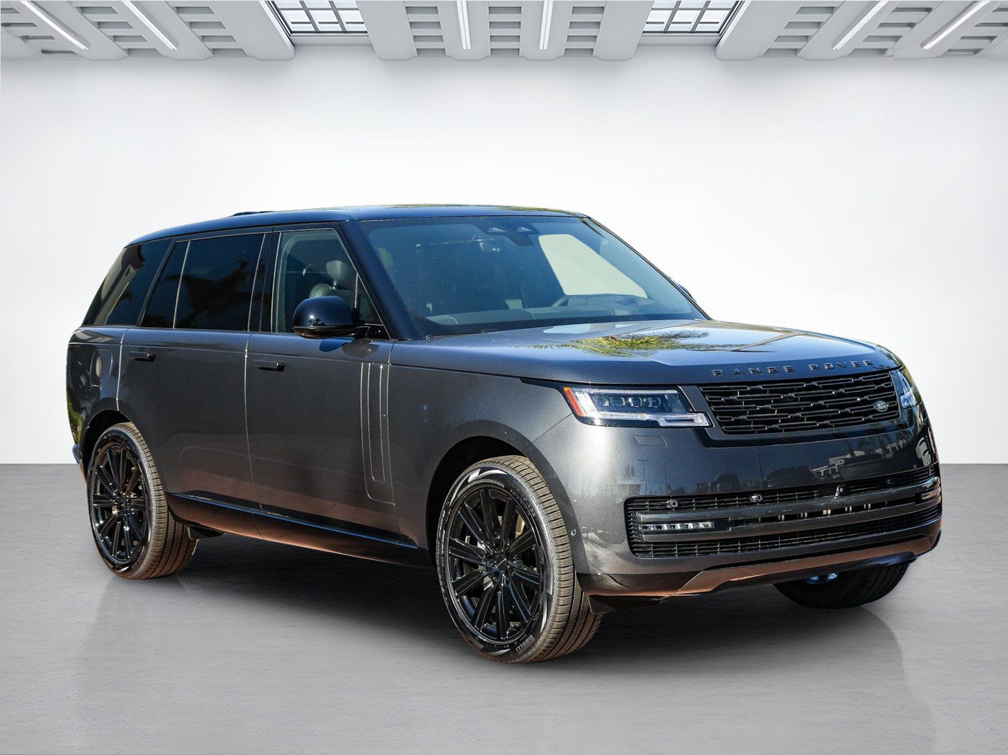 New 2026 Land Rover Range Rover Long Wheelbase SE AWD/4WD image 3