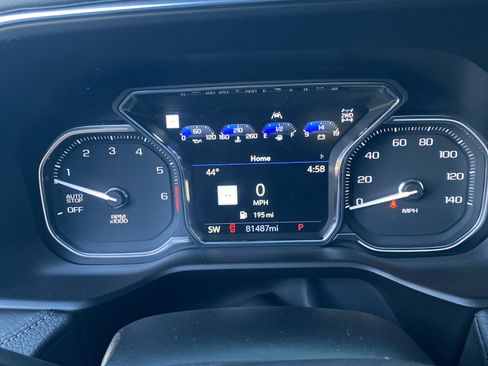 Used 2021 GMC Yukon Denali w/ Denali Premium Package image 8