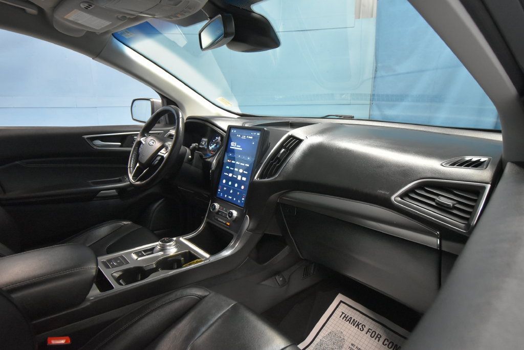 Used 2022 Ford Edge Titanium w/ Equipment Group 301A AWD/4WD image 26