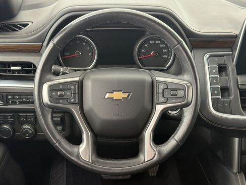 Used 2021 Chevrolet Tahoe Premier w/ Premium Package AWD/4WD image 11
