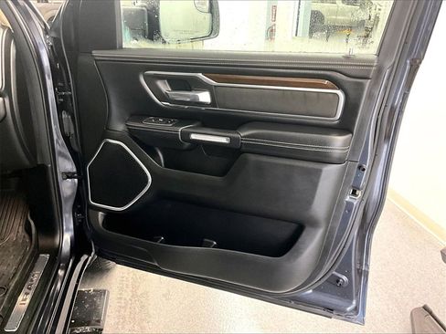 Used 2021 RAM 1500 Laramie image 12