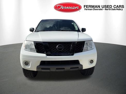 Used 2021 Nissan Frontier SV w/ Midnight Edition Floor Mats RWD image 2