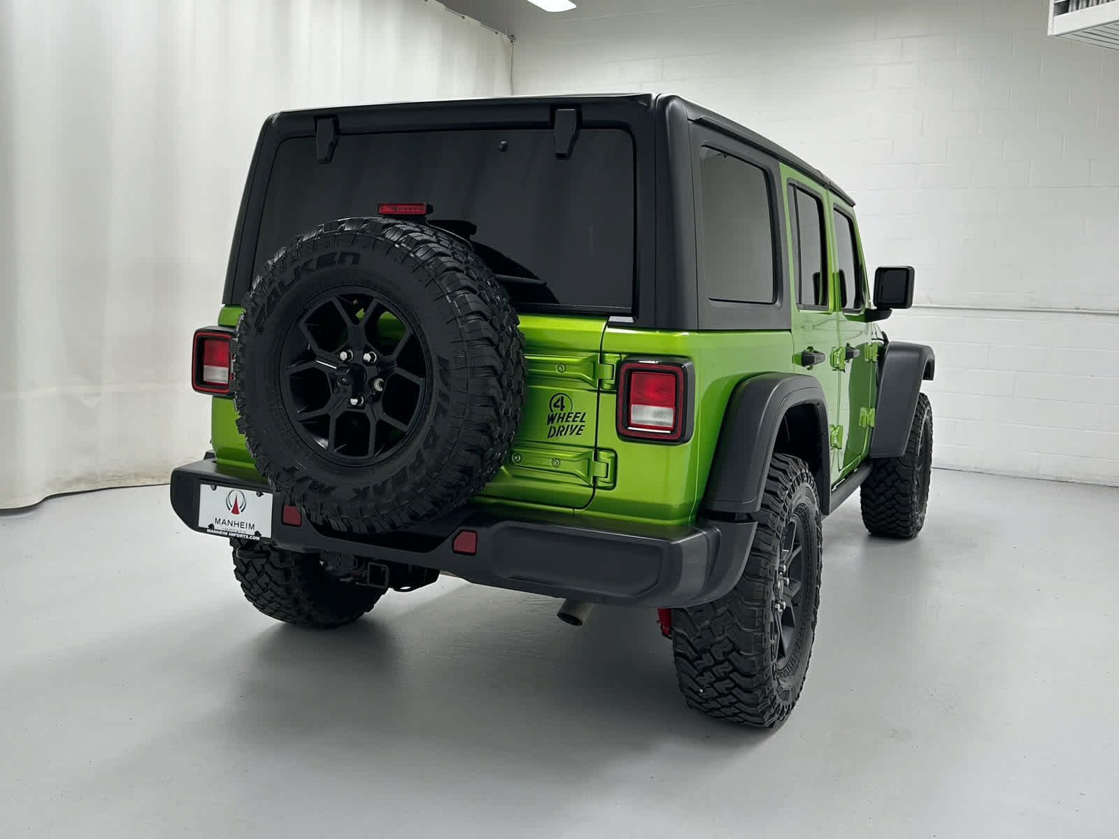 Used 2025 Jeep Wrangler Unlimited Sport AWD/4WD image 6