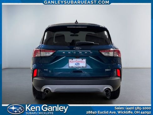 Used 2020 Ford Escape SE image 4