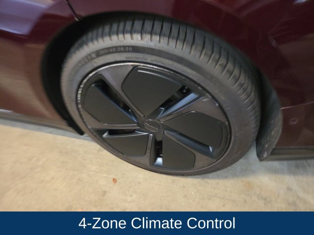 Used 2024 Lucid Air Touring AWD/4WD image 10