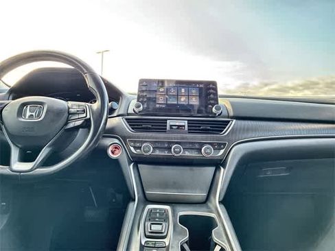 Used 2021 Honda Accord Touring image 30