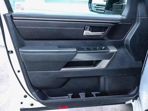 Used 2022 Toyota Tundra SR5 w/ SR5 Convenience Package RWD image 24