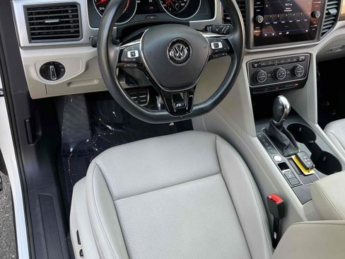 Used 2019 Volkswagen Atlas SE w/ Towing Package image 27