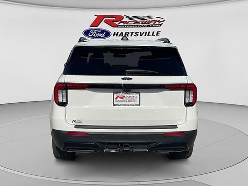 New 2026 Ford Explorer ST-Line w/ ST-Line Street Pack RWD image 8
