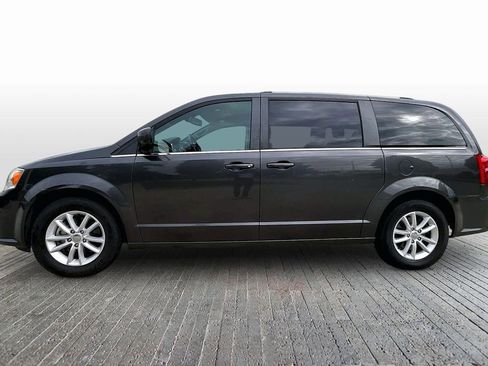 Used 2019 Dodge Grand Caravan SXT FWD image 5