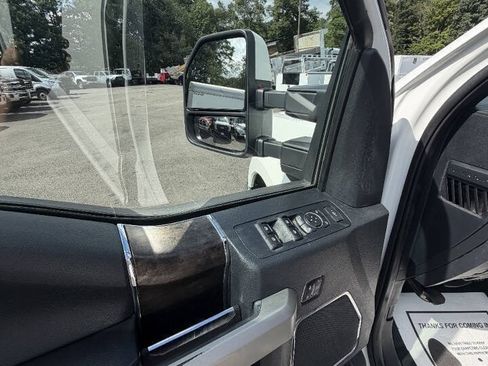 Used 2022 Ford F350 Lariat w/ Lariat Value Package AWD/4WD image 39