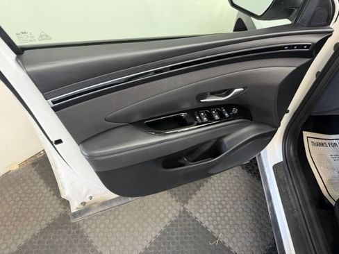 Used 2022 Hyundai Tucson Limited AWD/4WD image 22