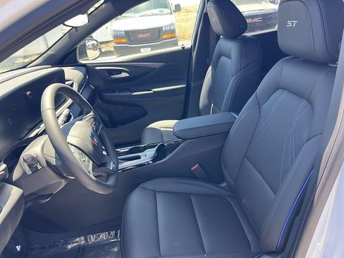 New 2026 Buick Envista Sport Touring w/ Convenience II Package FWD image 23