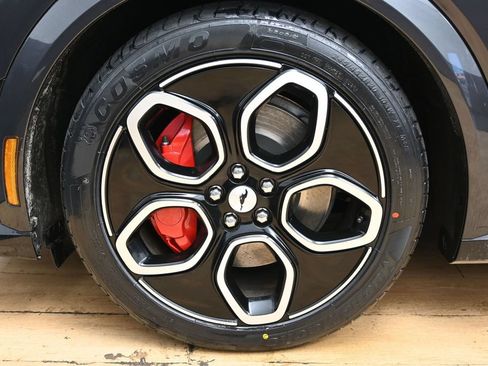 Used 2022 Ford Mustang Mach-E GT AWD/4WD image 33