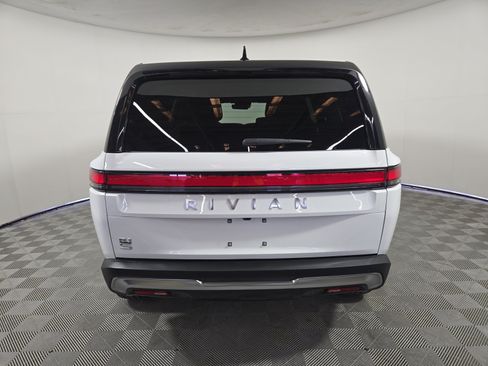 Used 2024 Rivian R1S Adventure Dual AWD/4WD image 4