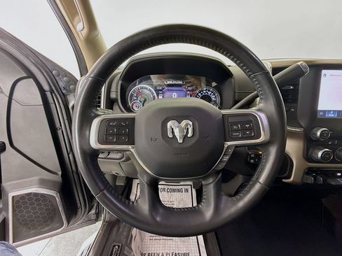 Used 2022 RAM 2500 Laramie AWD/4WD image 12
