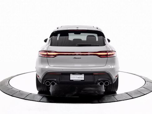 Certified 2025 Porsche Macan image 6