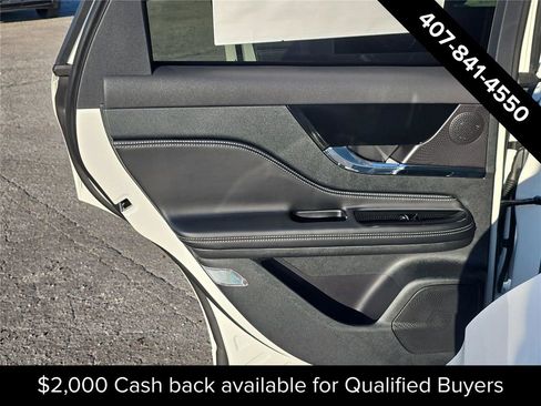 New 2026 Lincoln Corsair Reserve w/ Jet Appearance Package FWD image 8